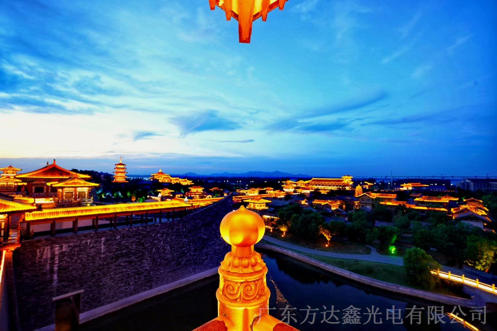 广东泓禧汇助力国内最大仿唐建筑群湖北襄阳唐城影视基地夜景亮化工程完美收官！